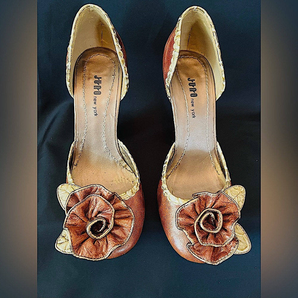 Retro Vintage Leather Rose Pumps, Spain  Size 36